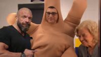 HHH mae young hand