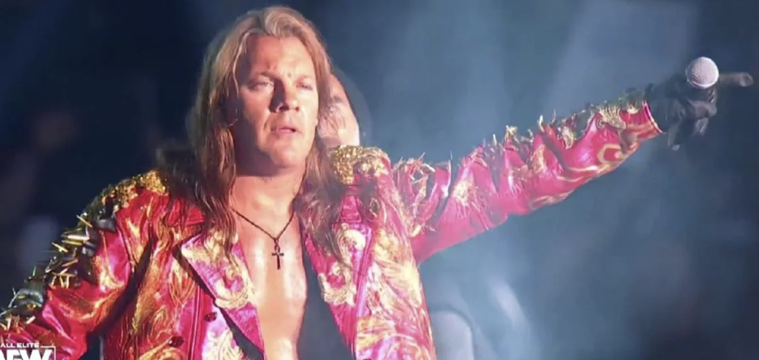 Consummate "heel" Chris Jericho antagonizes England crowd with